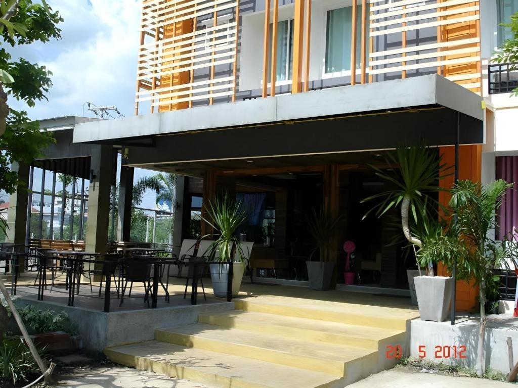 B2 Buriram Boutique And Budget Hotel المظهر الخارجي الصورة